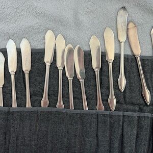 Alvin 1916 Long Life plated Molly Stark Flat Handle Butter Spreader (1 each)